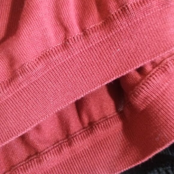 ST. CROIX SHOP Red Fine Knit Sweater Lightweight Made in The USA Breathable XL - Picture 8 of 10
